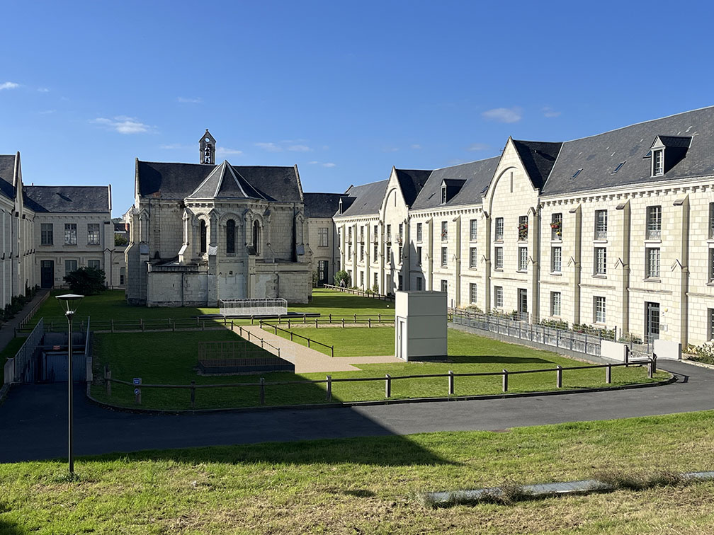 Création d’une jupe injectée et rénovation du parking de la résidence des Jardins de Nantilly – SAUMUR (49)