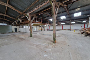 Démolition-ancien-garage-Seiches-sur-le-Loir-1