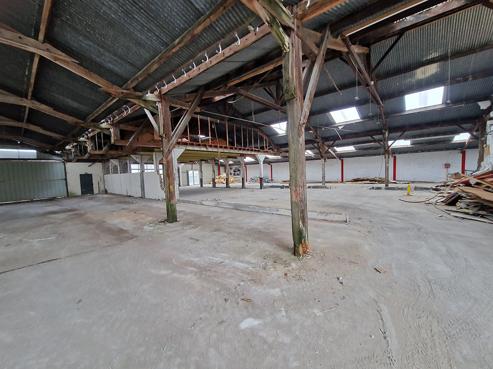 Démolition-ancien-garage-Seiches-sur-le-Loir-1